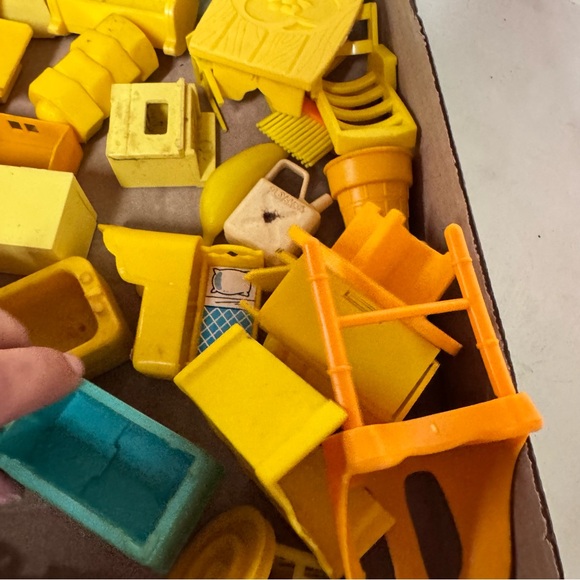 Yellow and Blue Kids Toy Set dollhouse furniture miniatures vintage - Picture 6 of 15